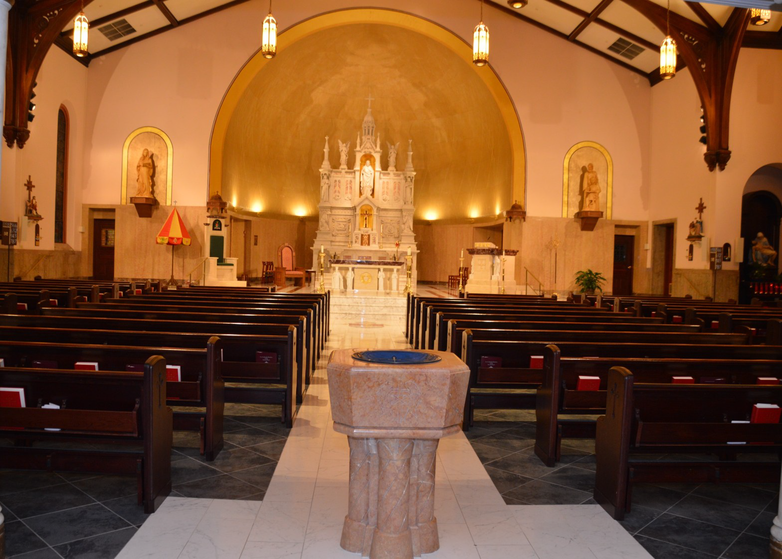 Interior of the Basilica of the Co-Cathedral of the Sacred Heart in Charleston, West Virginia